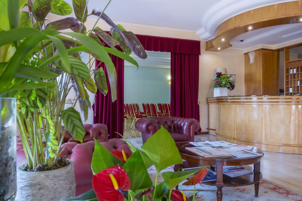 Astura Palace Hotel Неттуно Екстер'єр фото