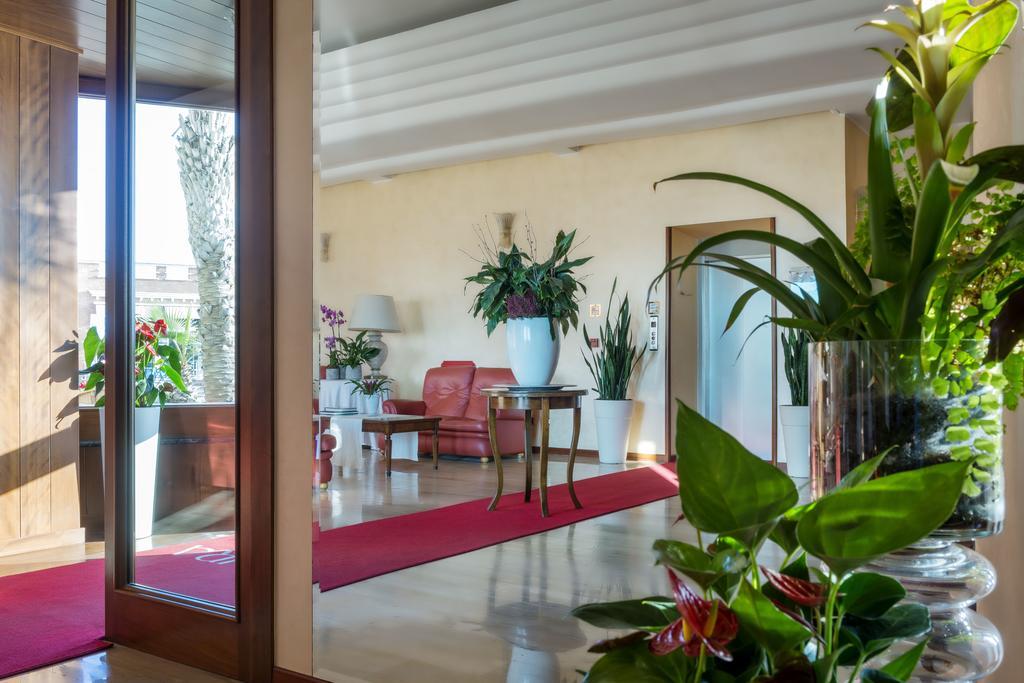 Astura Palace Hotel Неттуно Екстер'єр фото