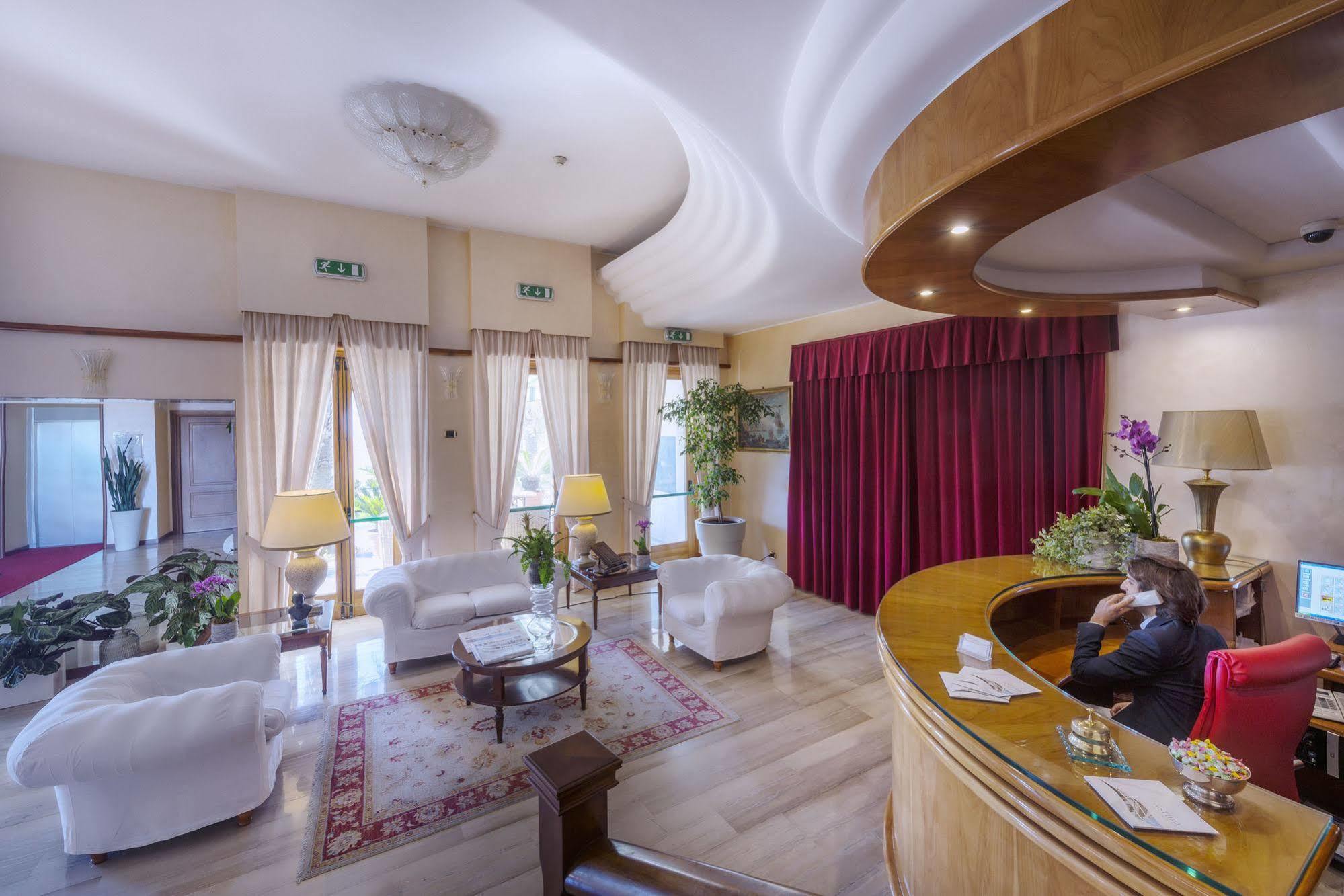 Astura Palace Hotel Неттуно Екстер'єр фото