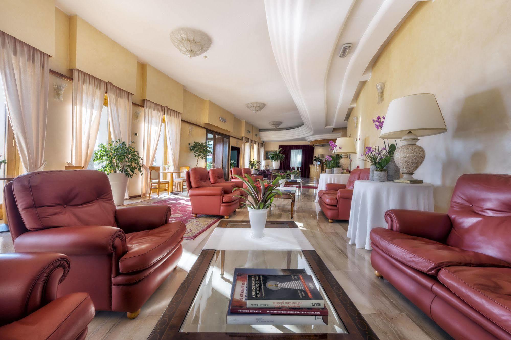 Astura Palace Hotel Неттуно Екстер'єр фото